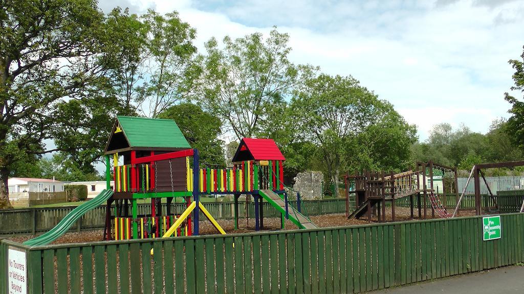 Campsie Glen Holiday Park Fintry Exterior photo